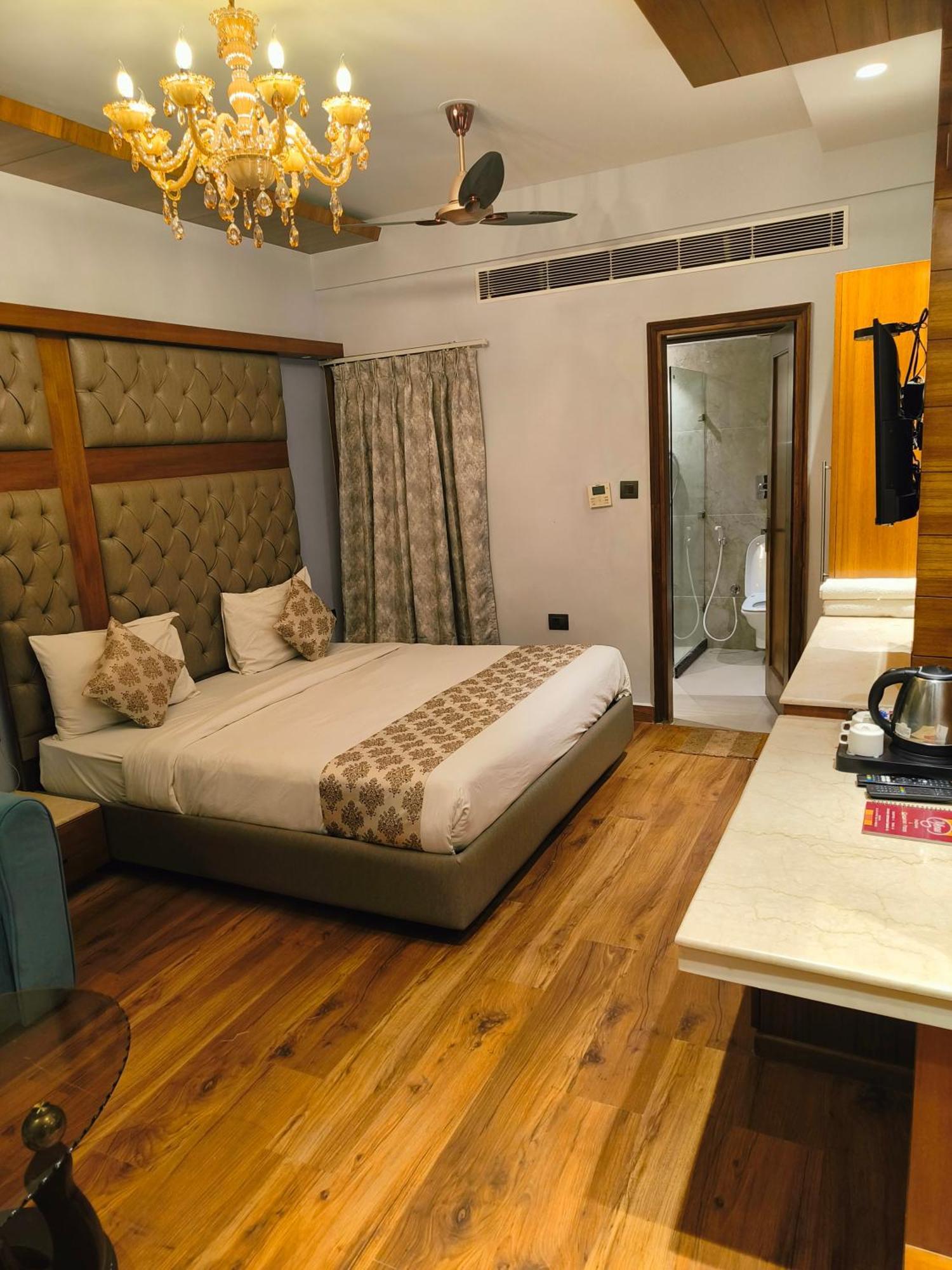 Hotel The Pearl, Center - Traveler's Choice Award Winner For 2025
